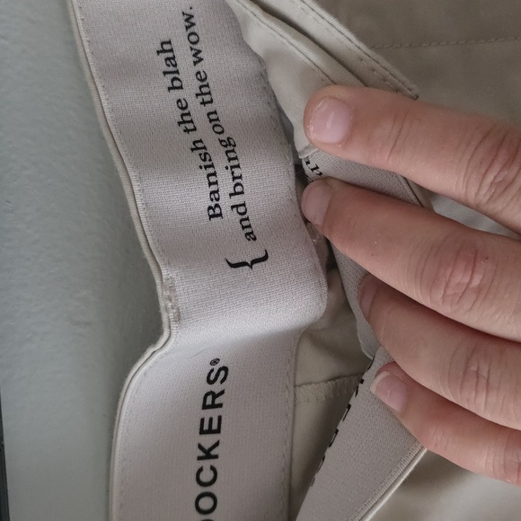 Dockers Women's Chino's Cream Casual Business Trousers Size 22W - Picture 2 of 11